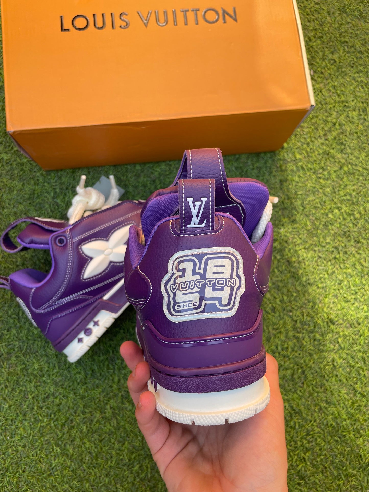 LOUIS VUITTON SKATE VIOLETA
