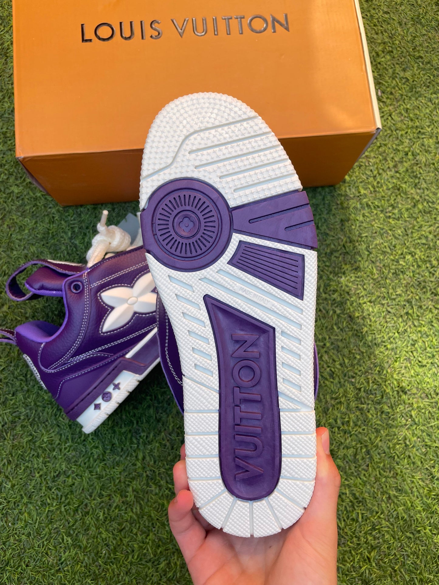 LOUIS VUITTON SKATE VIOLETA