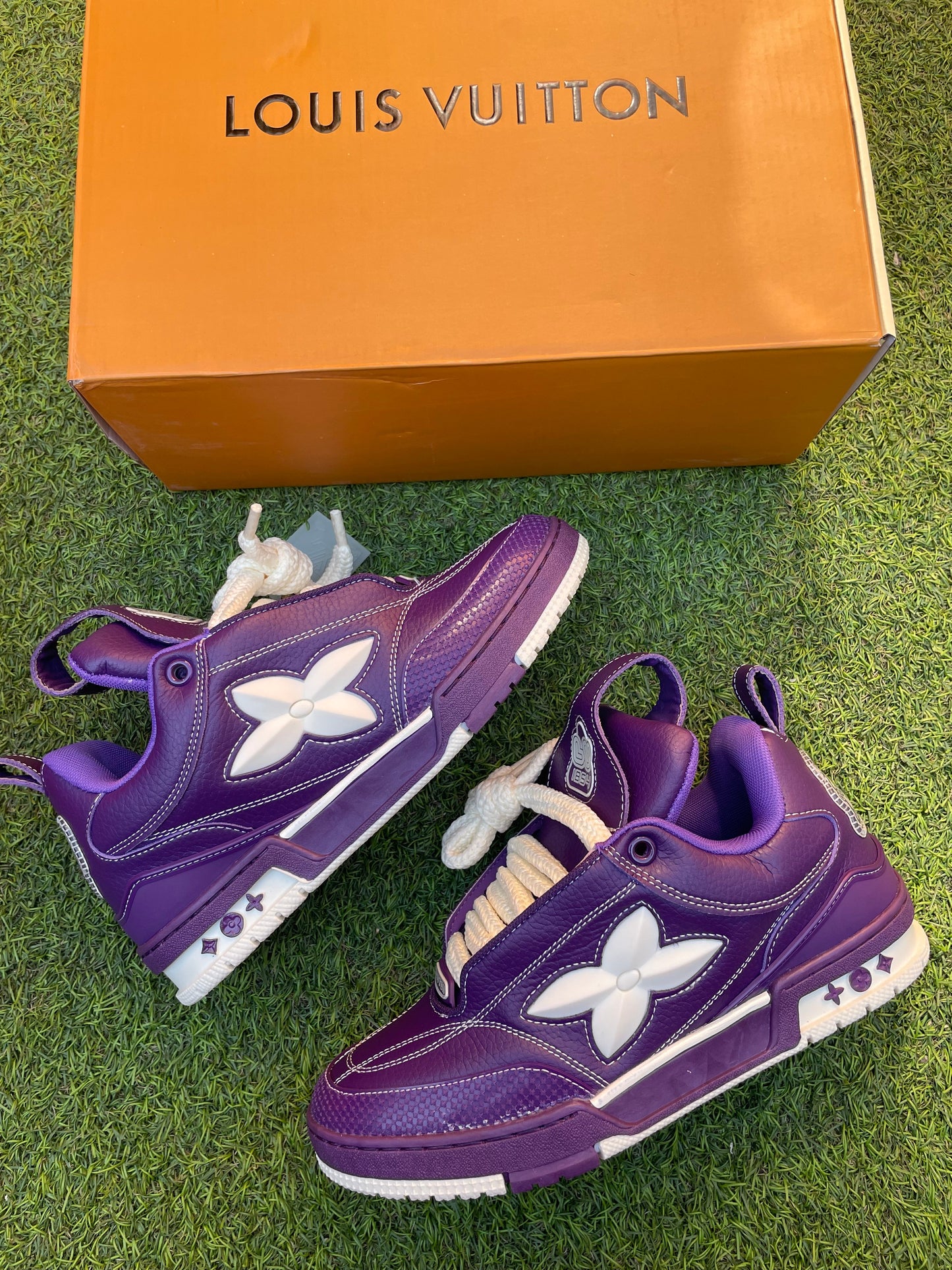 LOUIS VUITTON SKATE VIOLETA