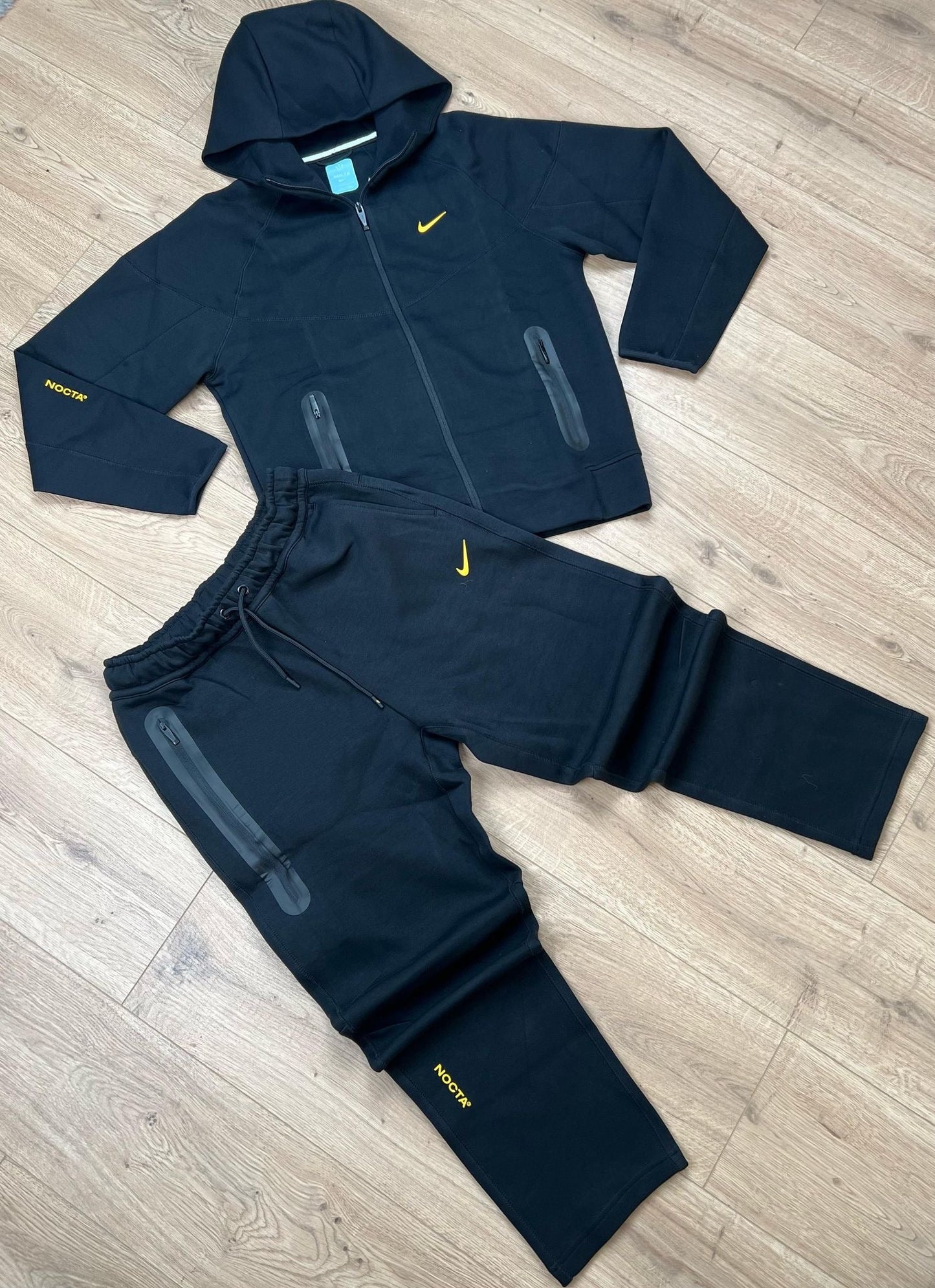 NIKE TECH FLEECE NOCTA NEGRO